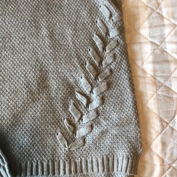 Grey sweater - Picture 2 of 3